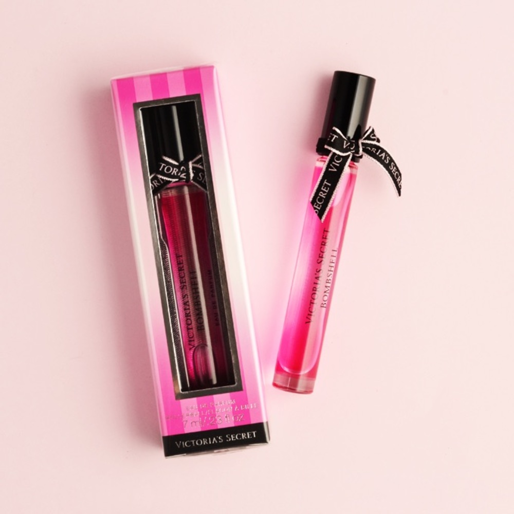 Victoria’s secret BOMBSHELL rollerball!🌹